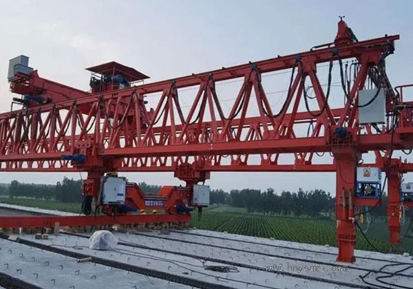 江西架橋機(jī)租賃價(jià)格，讓你輕松搭建橋梁