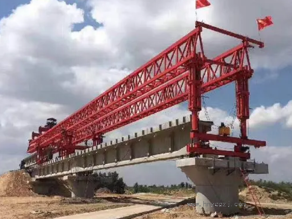 50噸架橋機(jī)的價(jià)格差異原因是什么？如何選擇適合自己的機(jī)型？