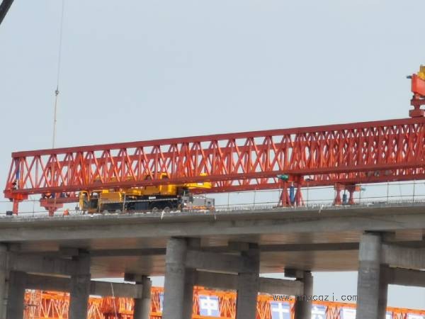 如何比較不同廠家生產的1000噸架橋機價格？